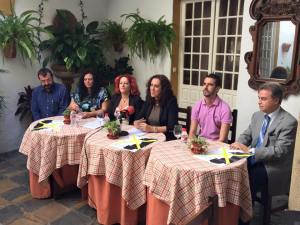 12036590_915058708573147_2969438593911630248_n